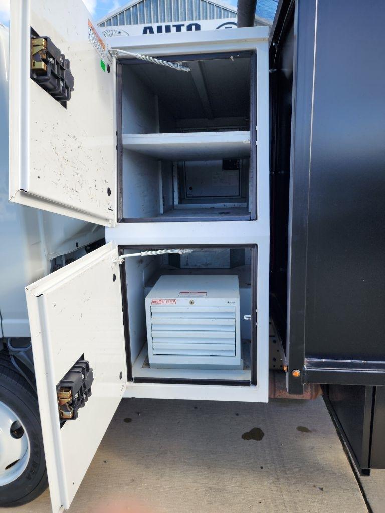 Isuzu Trucks NPR HD  2023