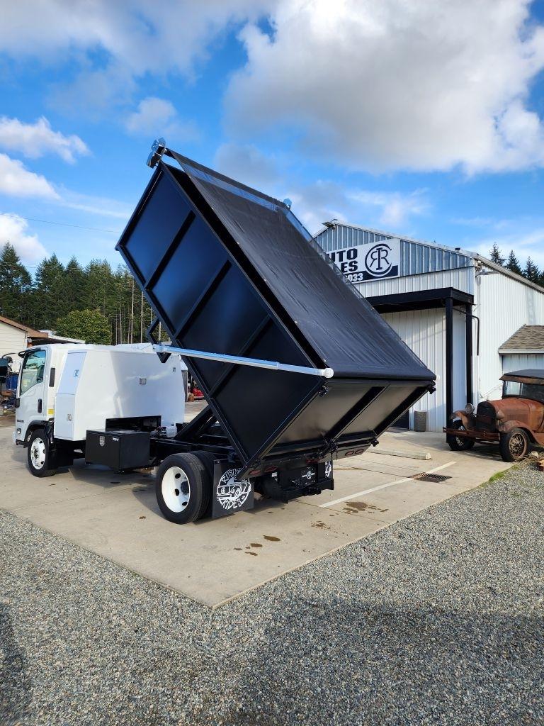 Isuzu Trucks NPR HD  2023