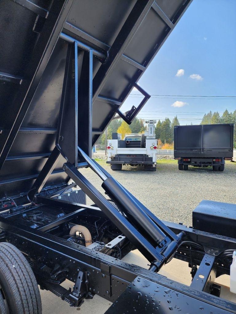 Isuzu Trucks NPR HD  2023