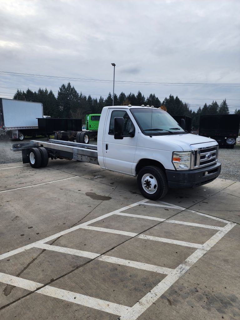 Ford Econoline E450 2011