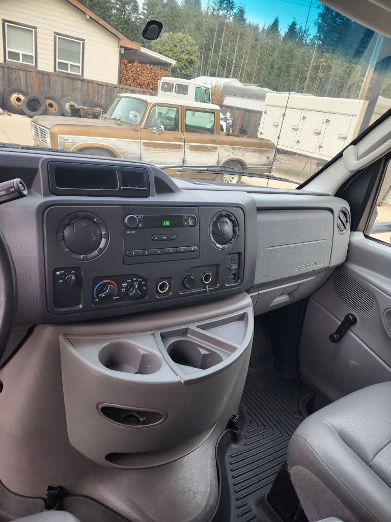 Ford Econoline E450 2011