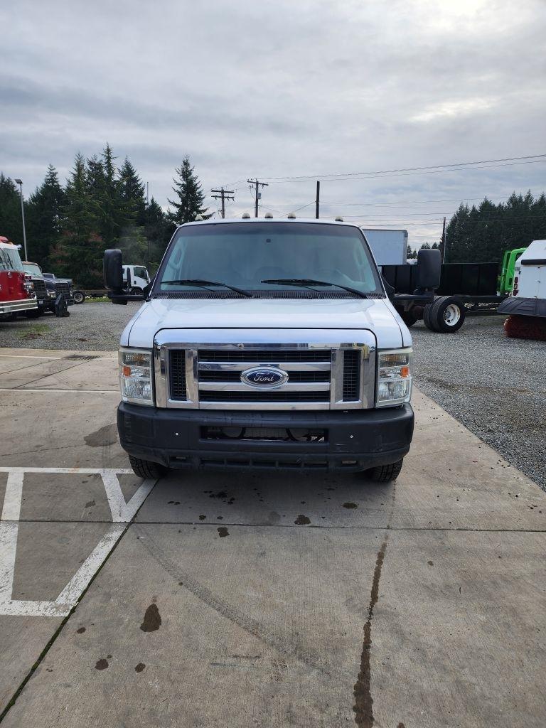 Ford Econoline E450 2011