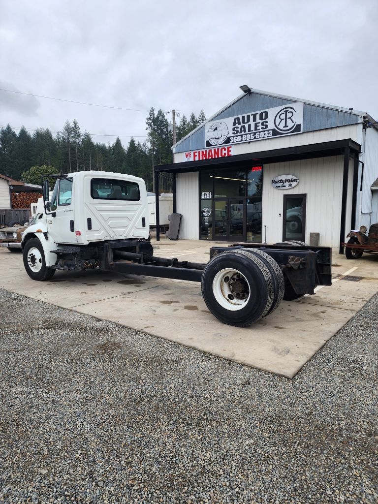 International 4300  2004