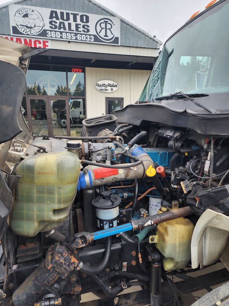 International 4300  2004