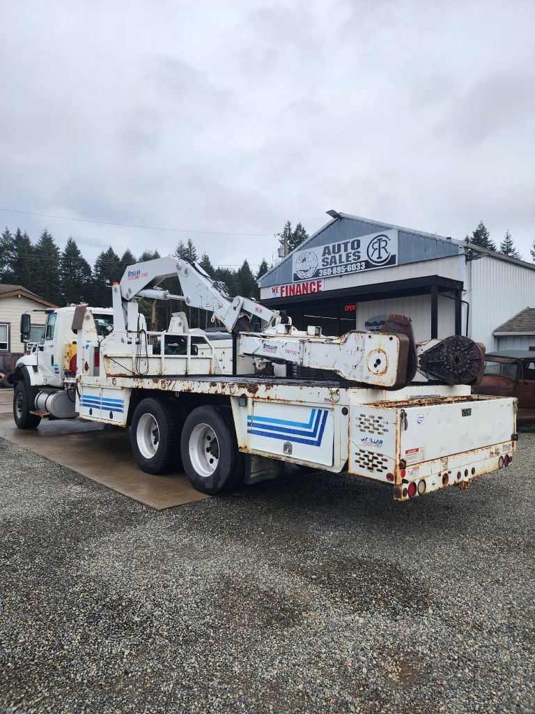 International 7400  2013