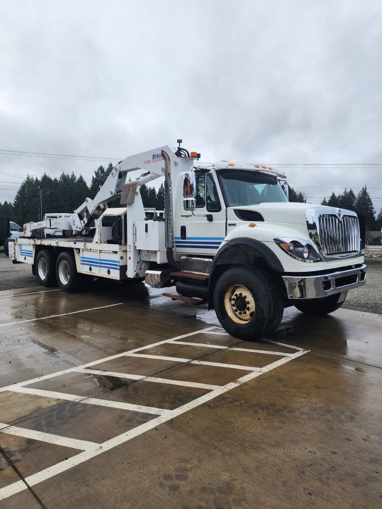 International 7400  2013