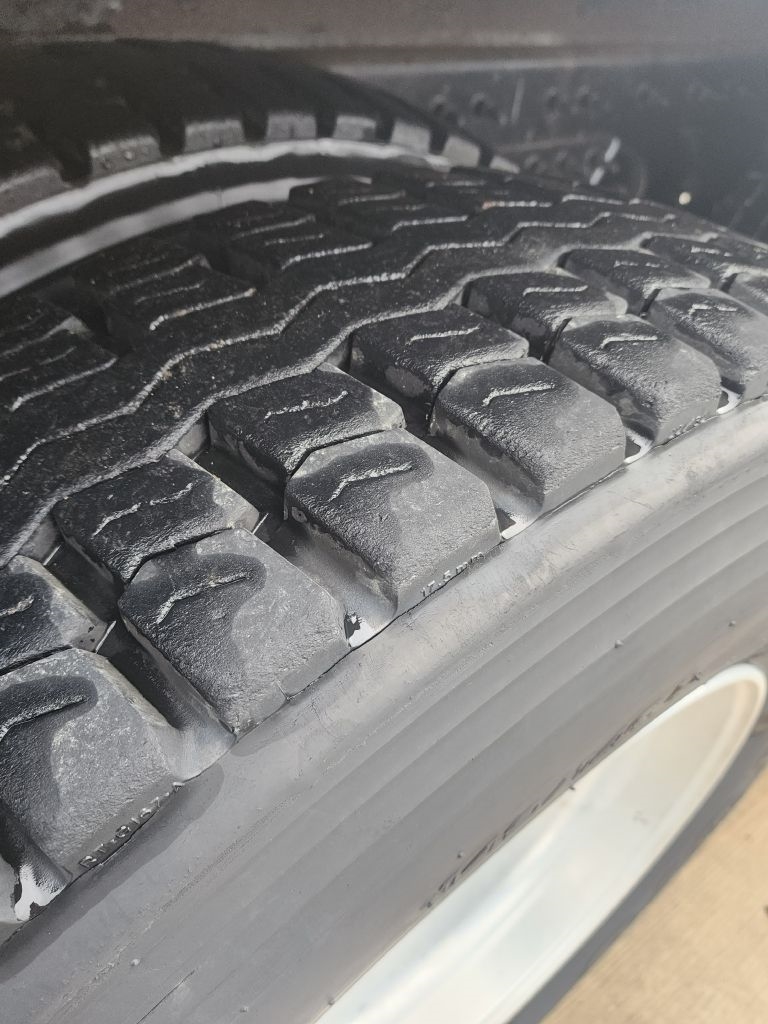 International 7400  2013