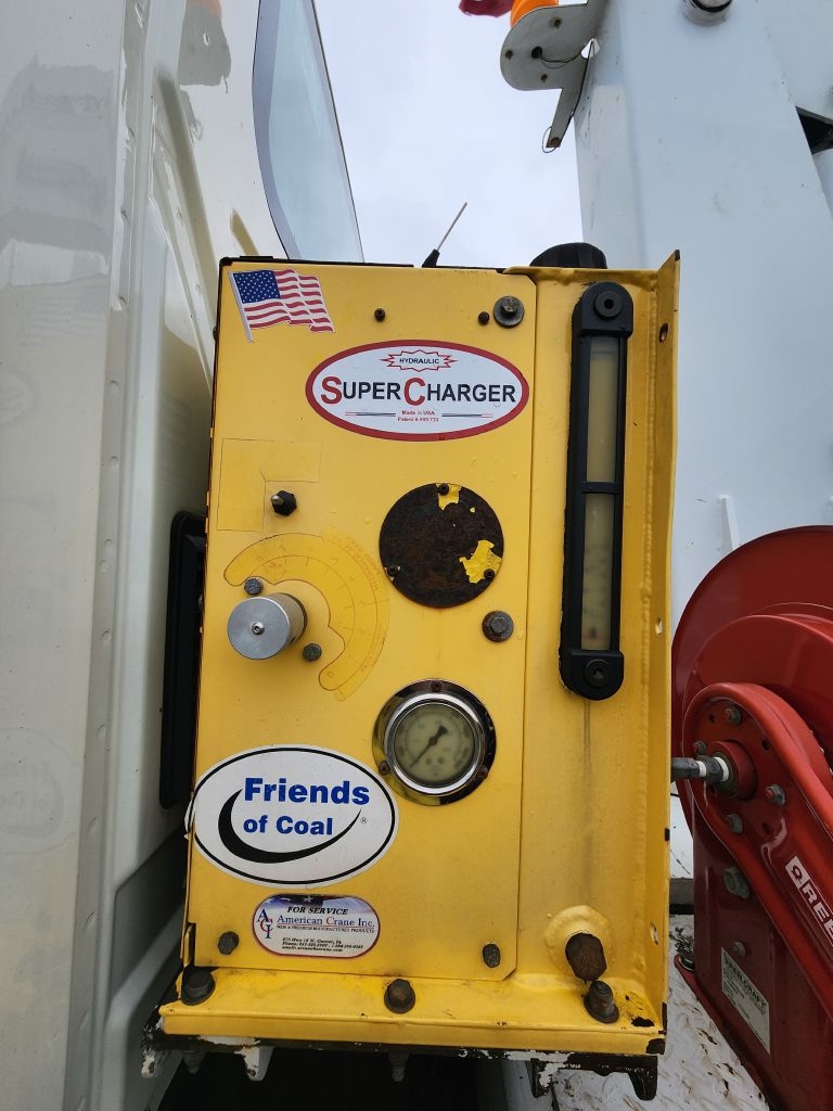 International 7400  2013