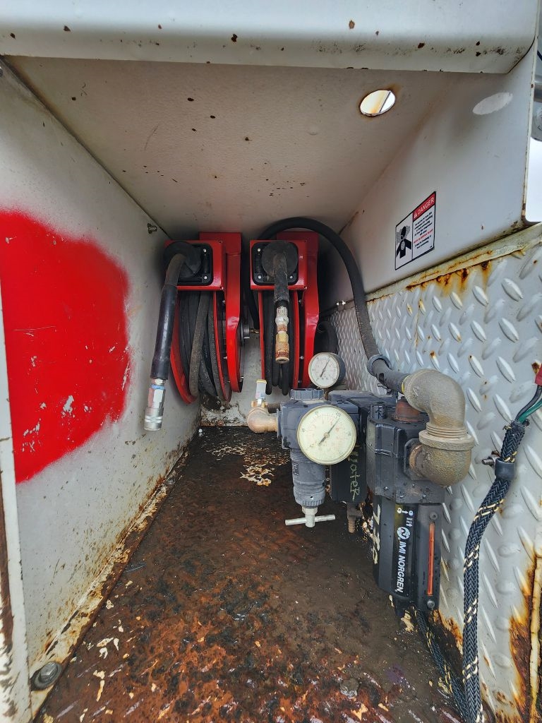 International 7400  2013