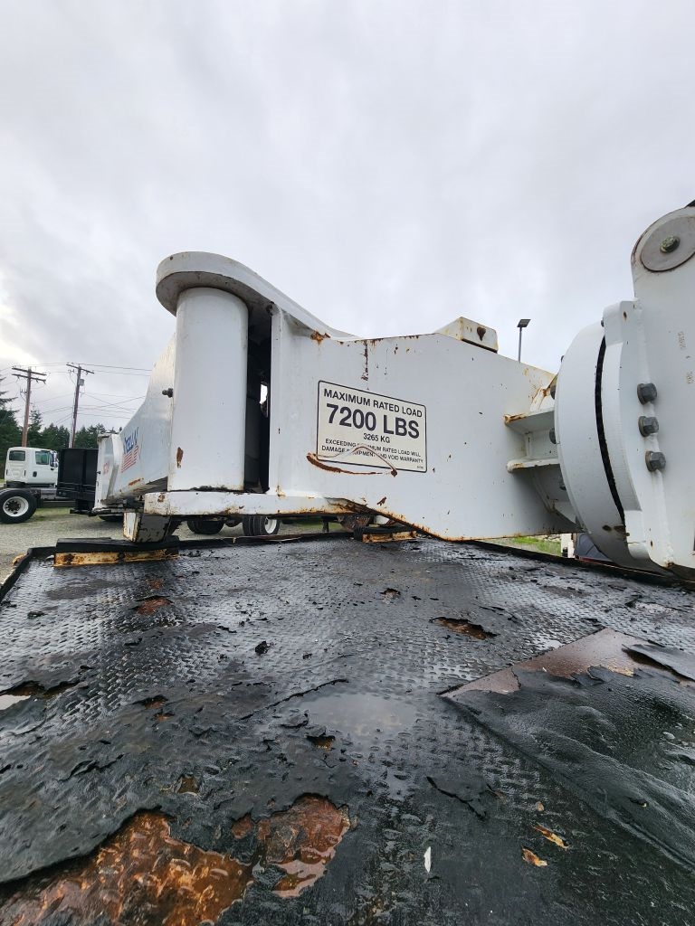 International 7400  2013