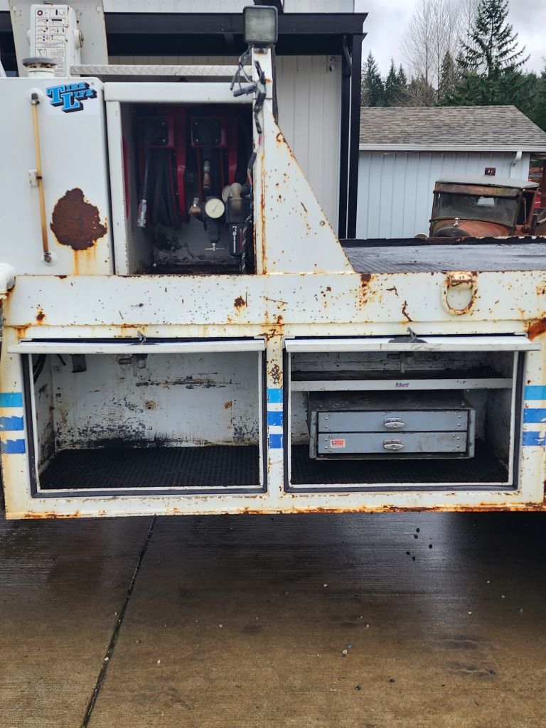 International 7400  2013