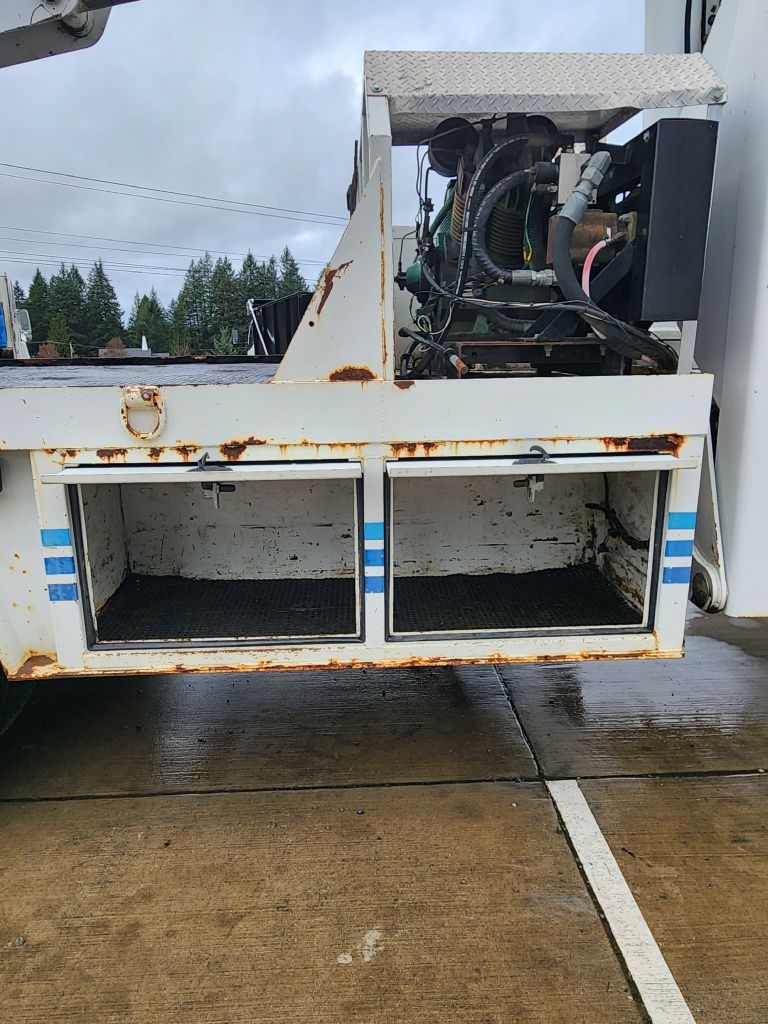 International 7400  2013