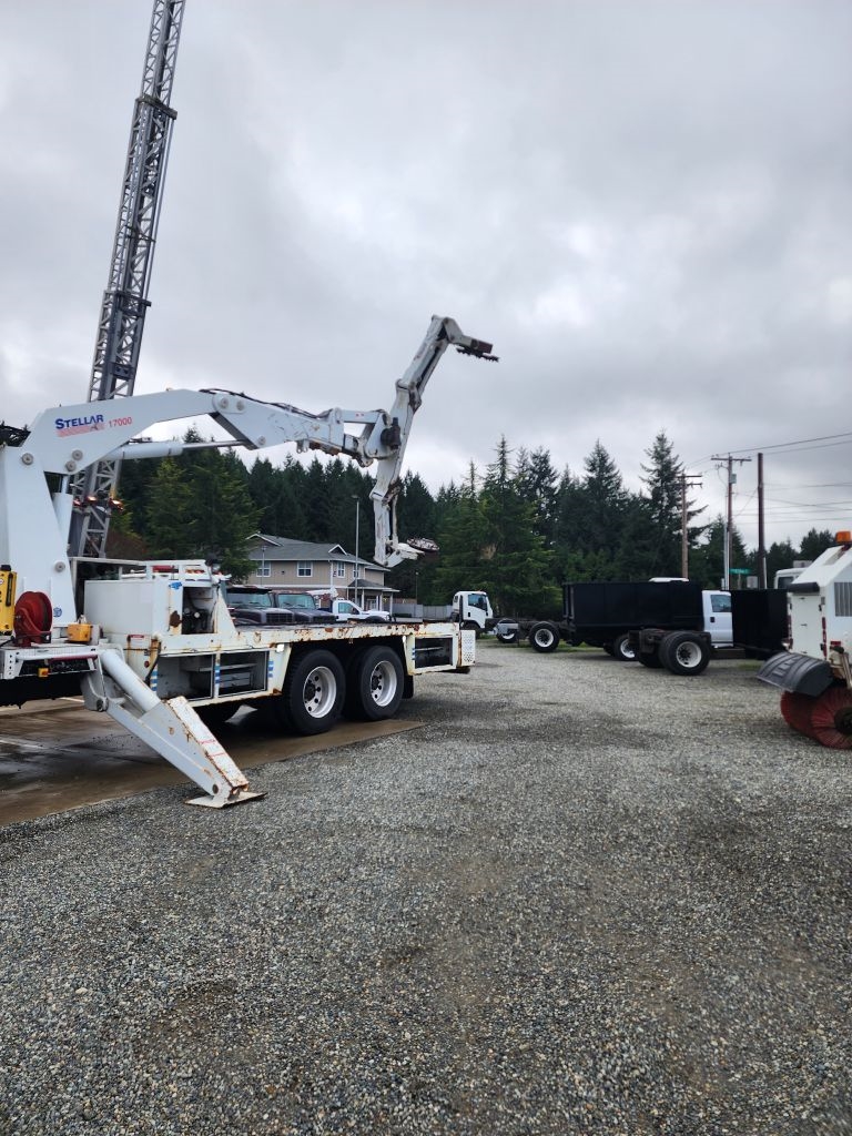 International 7400  2013