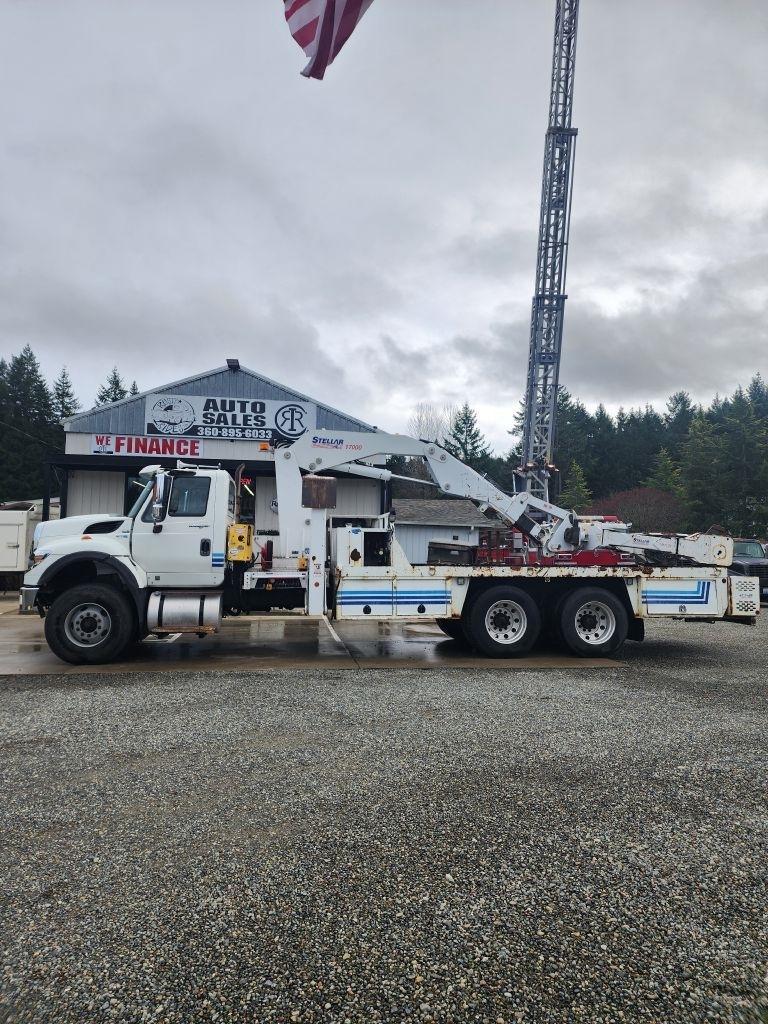 2013 International WorkStar 7400 Industrial Tire Truck