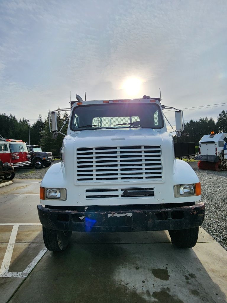 International 8100  1994