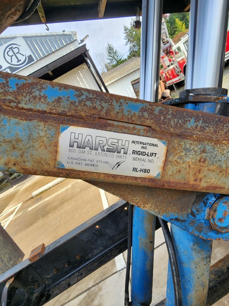 International 8100  1994