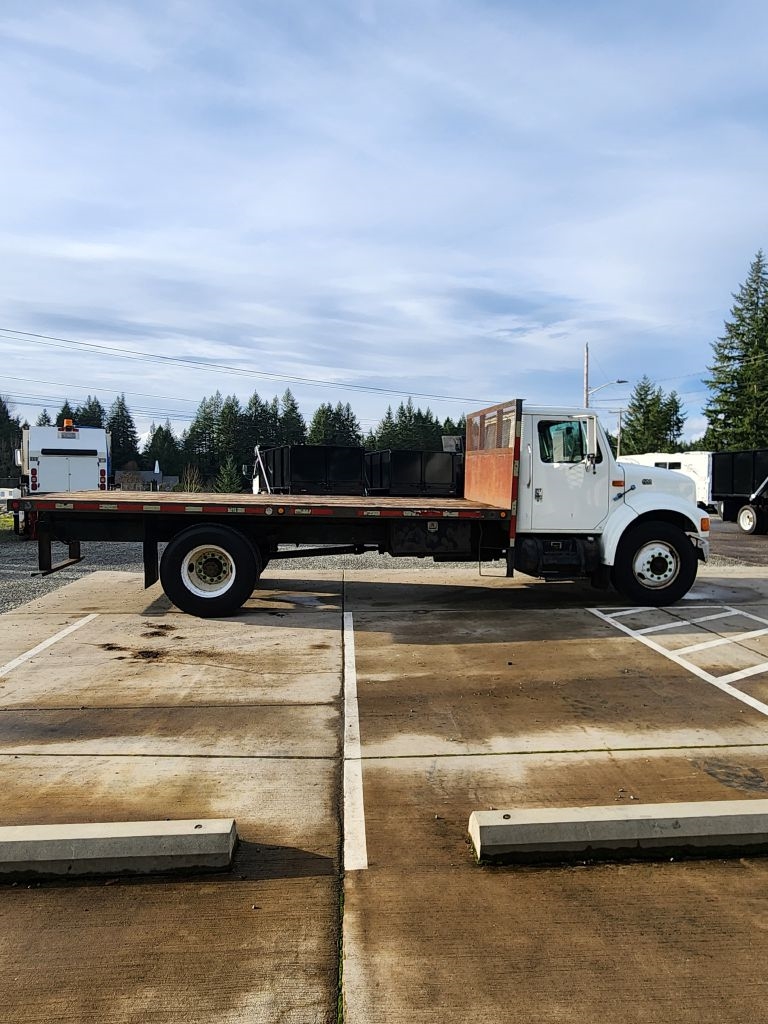 International 4700  1999