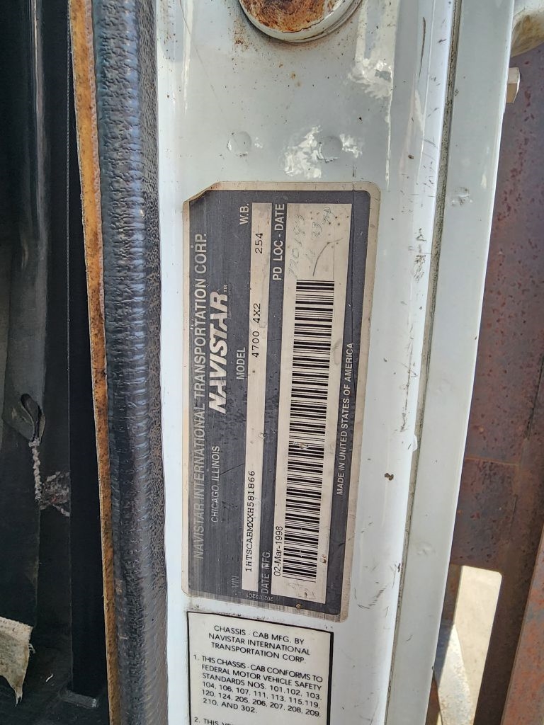 International 4700  1999