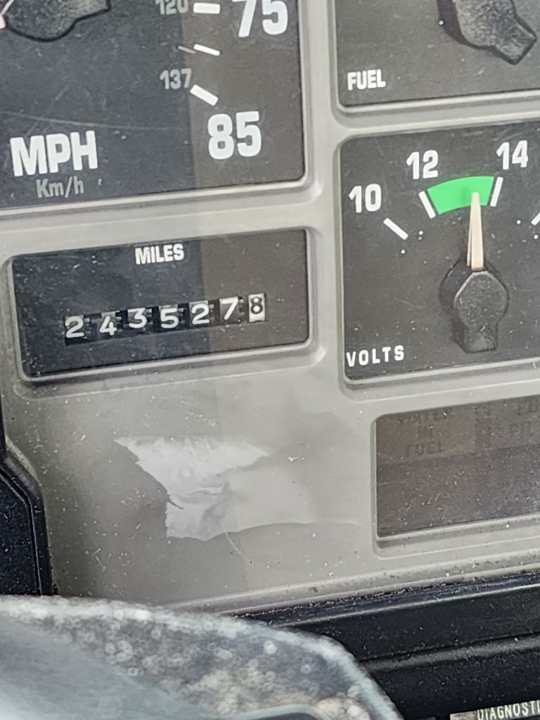 International 4700  1999