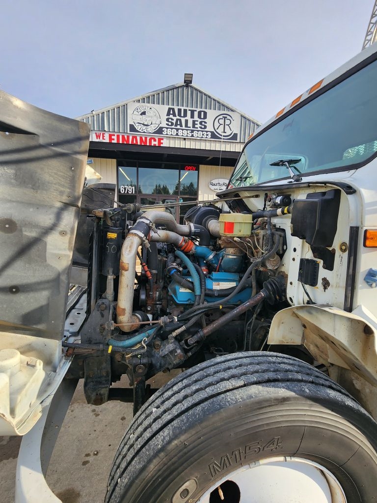 International 4700  1999