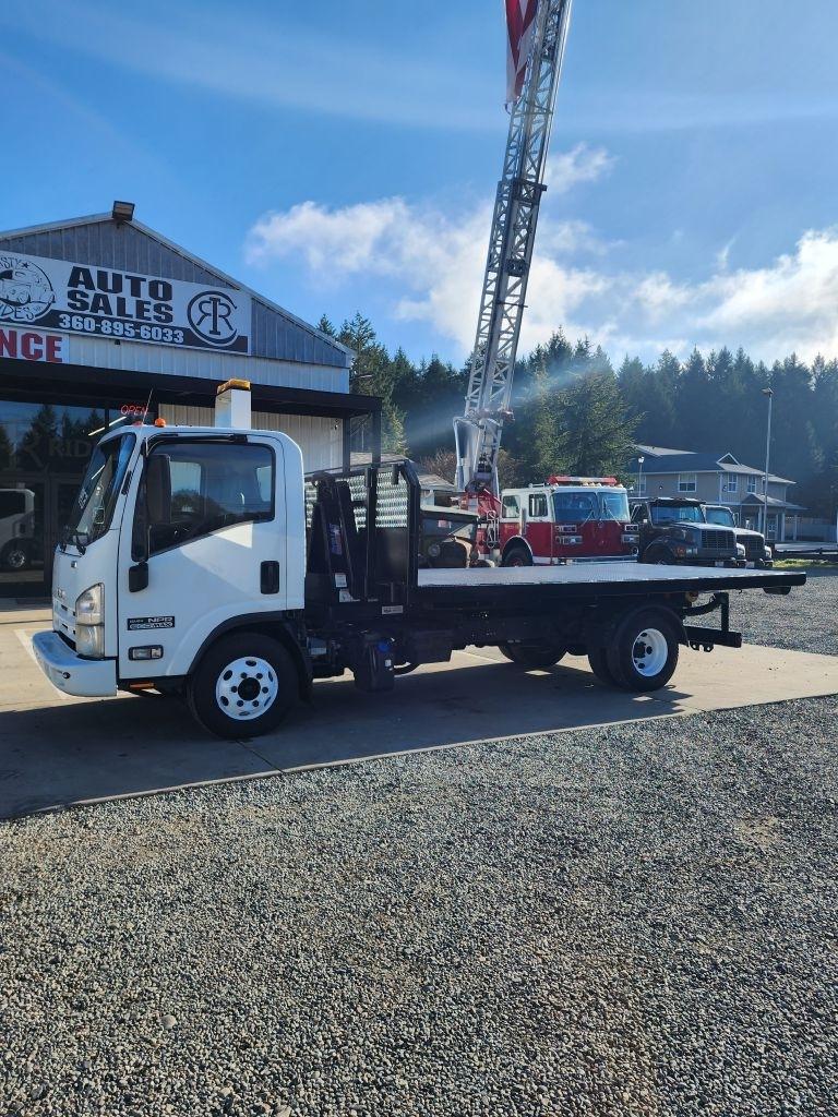2013 Isuzu NPR 