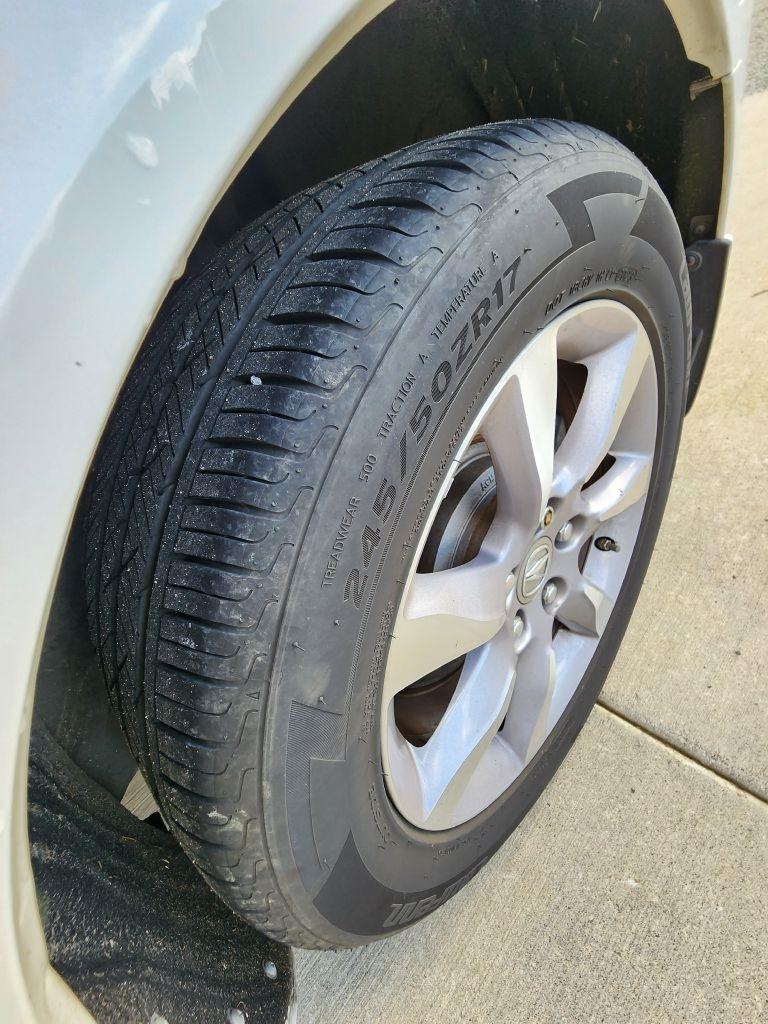 Acura TL 6-Speed AT with Tech Package and 18-In. WP 2013