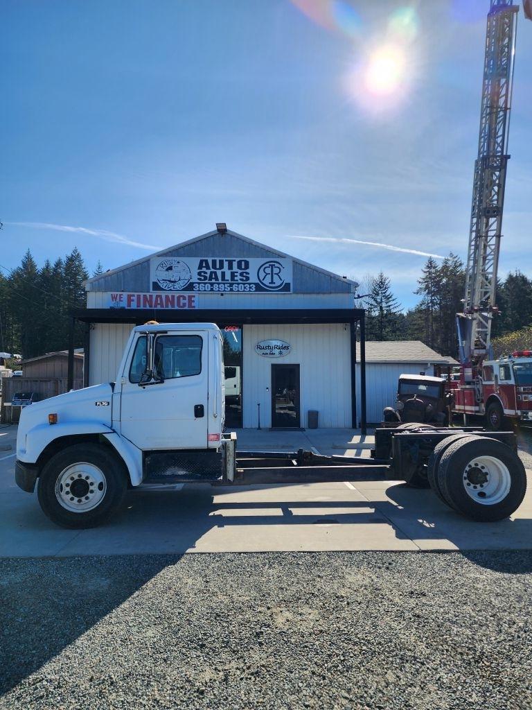 Freightliner FL70  1999