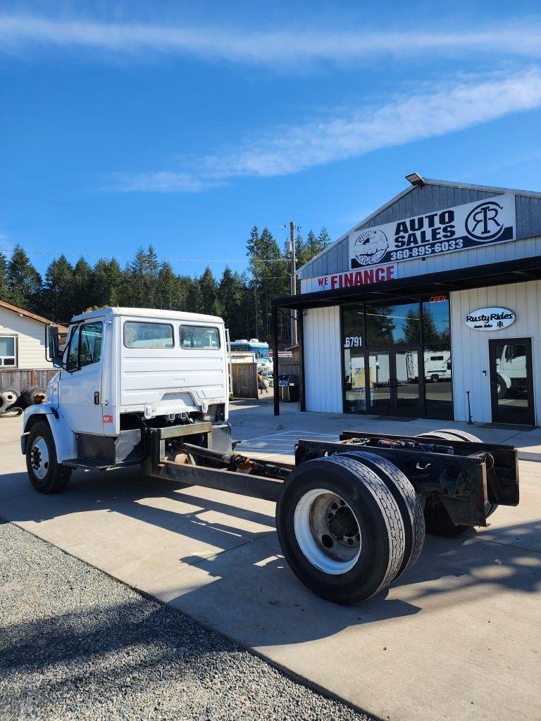 Freightliner FL70  1999