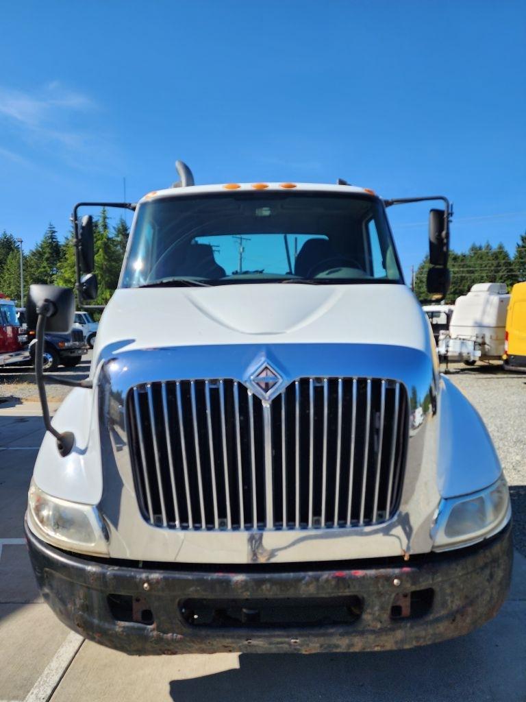 International 8600  2004
