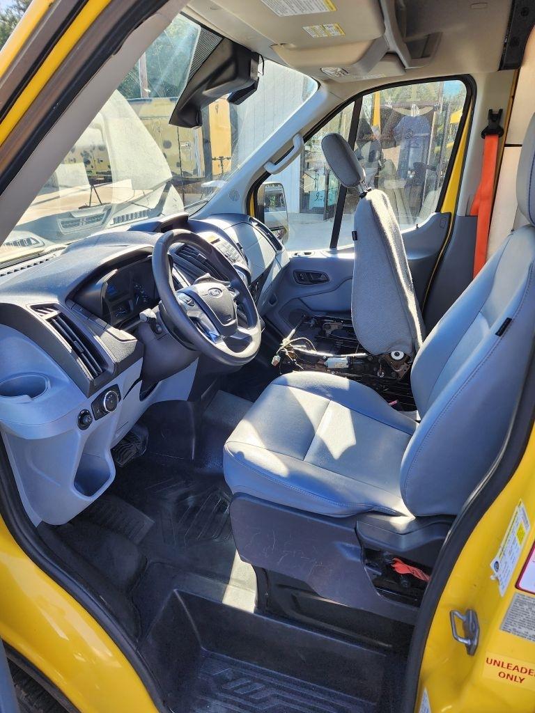 Ford Transit 250 Van High Roof w/Sliding Pass. 148-in. WB EL 2019