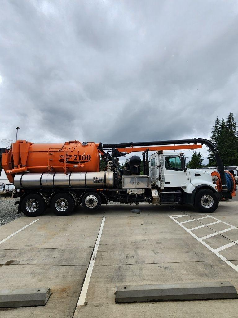 Volvo VHD  2011
