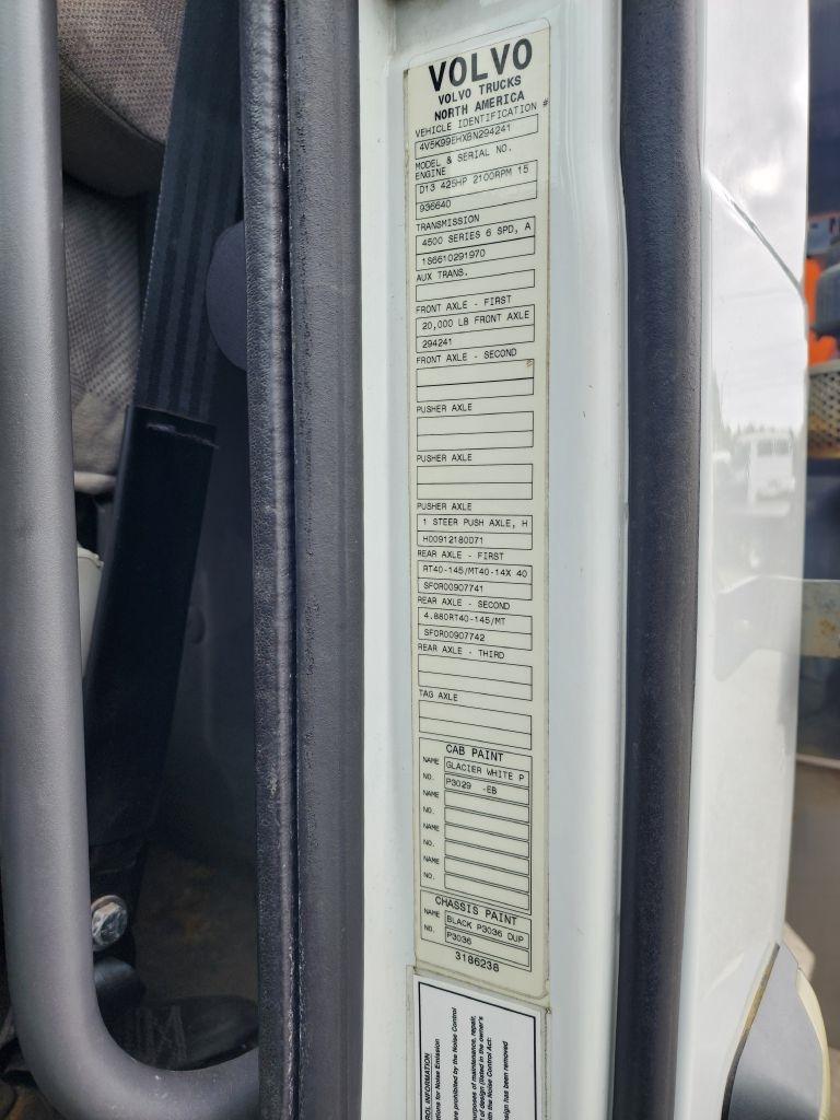 Volvo VHD  2011