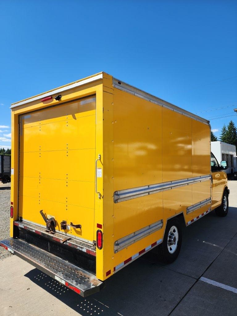 GMC Savana G3500 139 in. 2018