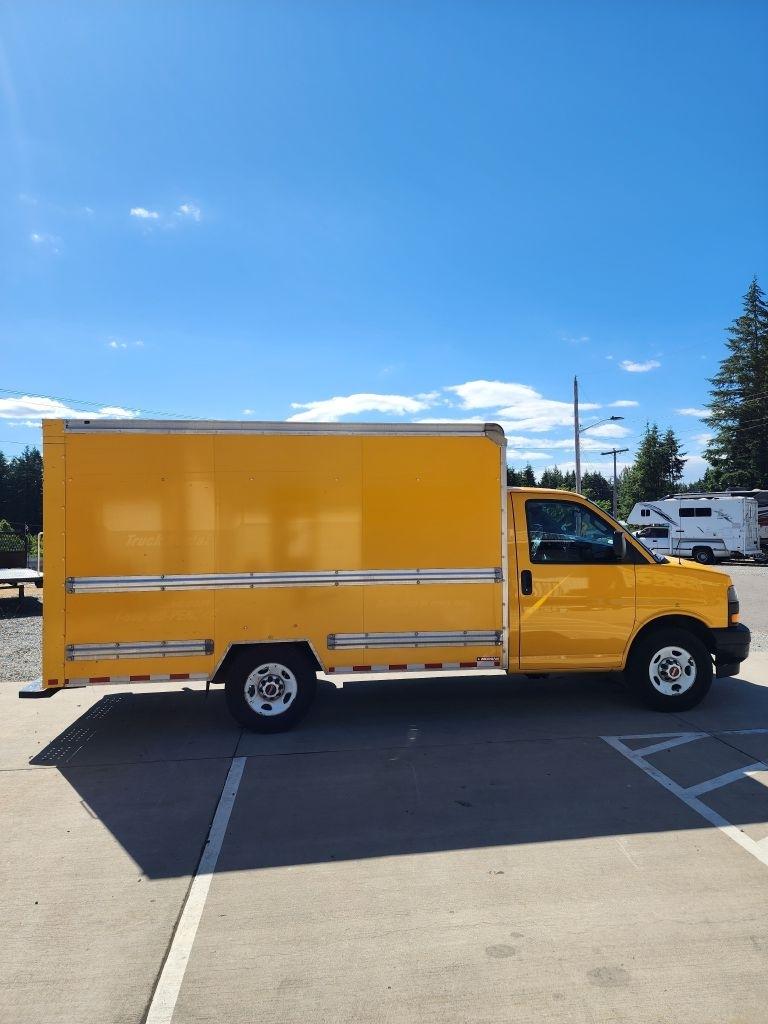 GMC Savana G3500 139 in. 2018