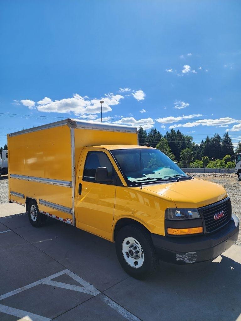 GMC Savana G3500 139 in. 2018