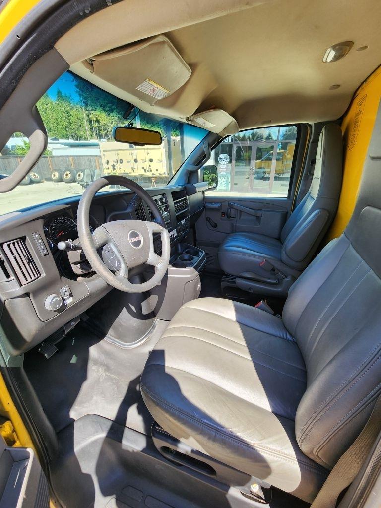 GMC Savana G3500 139 in. 2018
