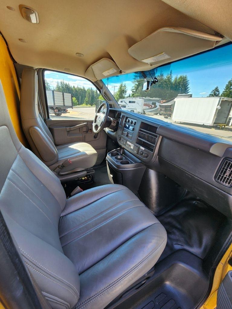GMC Savana G3500 139 in. 2018