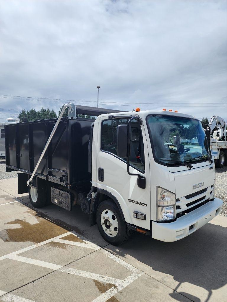 Isuzu NPR  2019