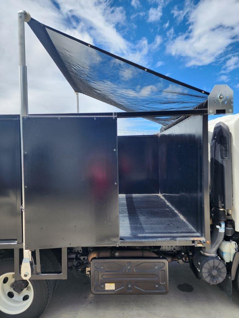 Isuzu NPR  2019