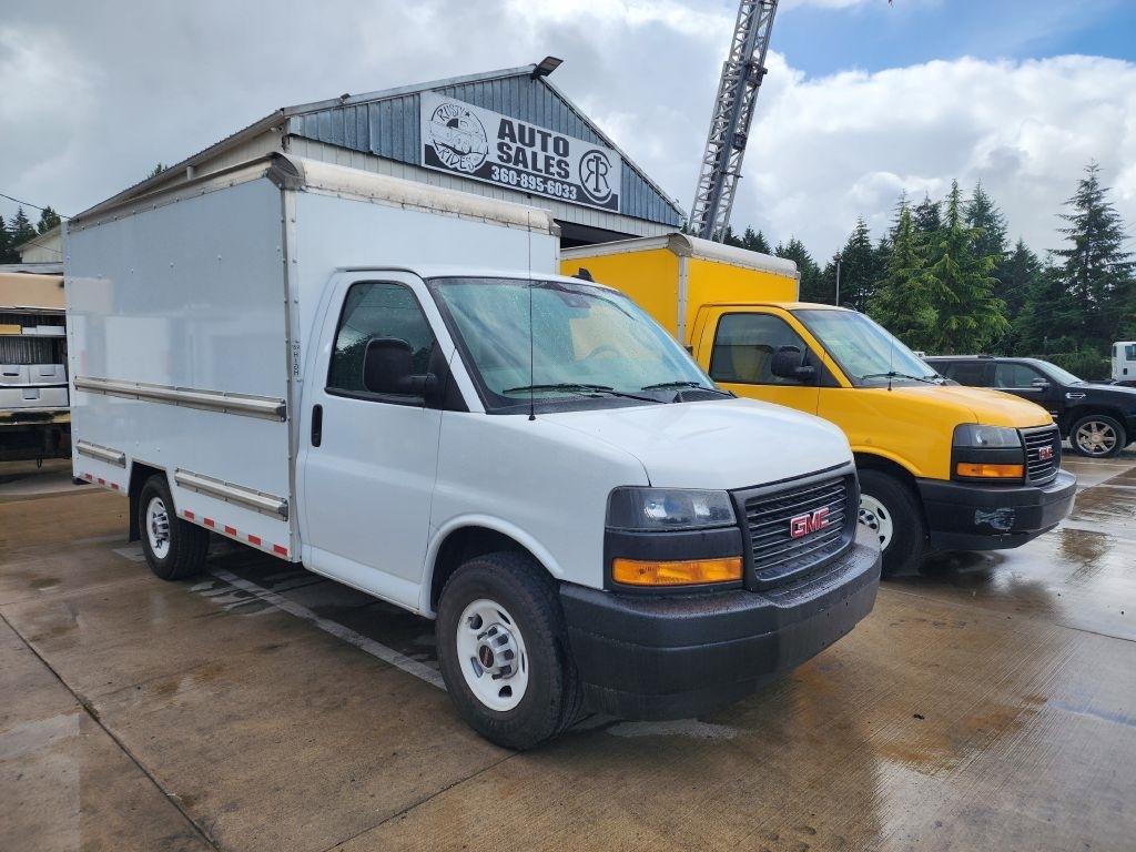 GMC Savana G3500 139 in. 2020