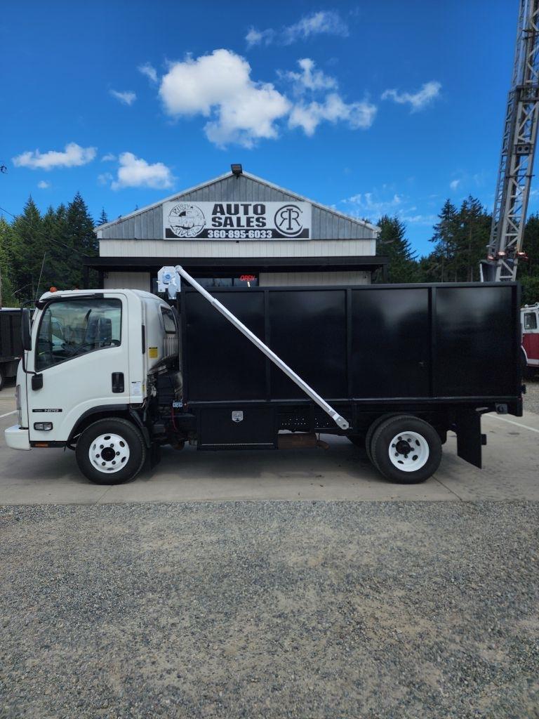 Isuzu NPR  2019