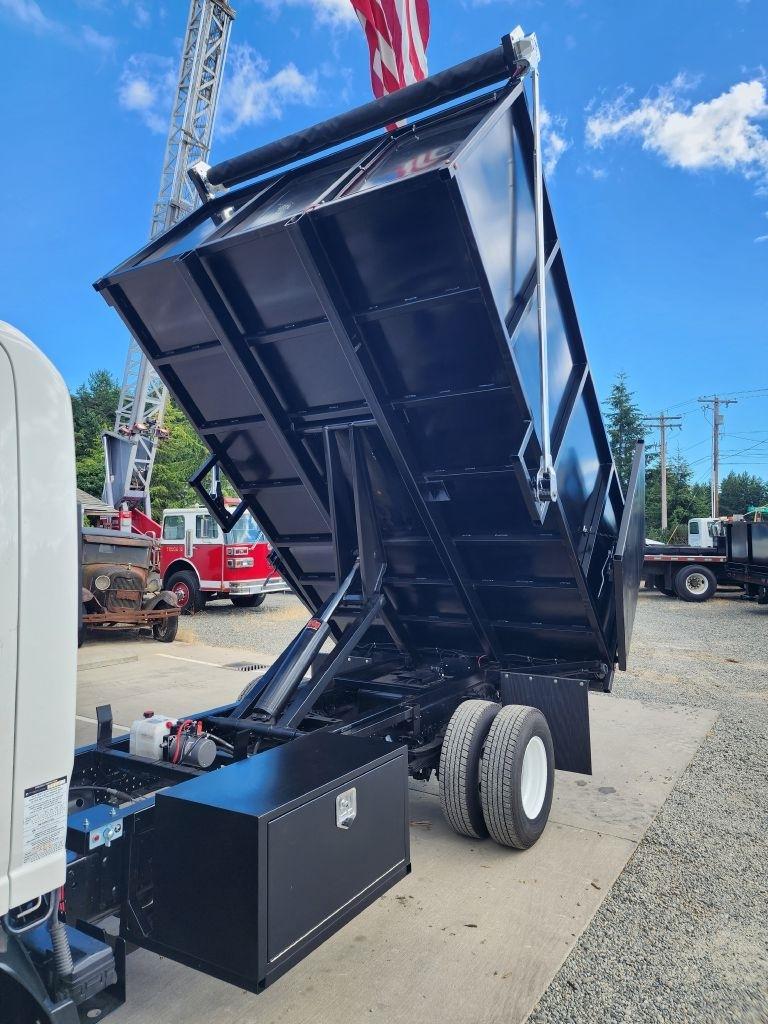 Isuzu NPR  2019