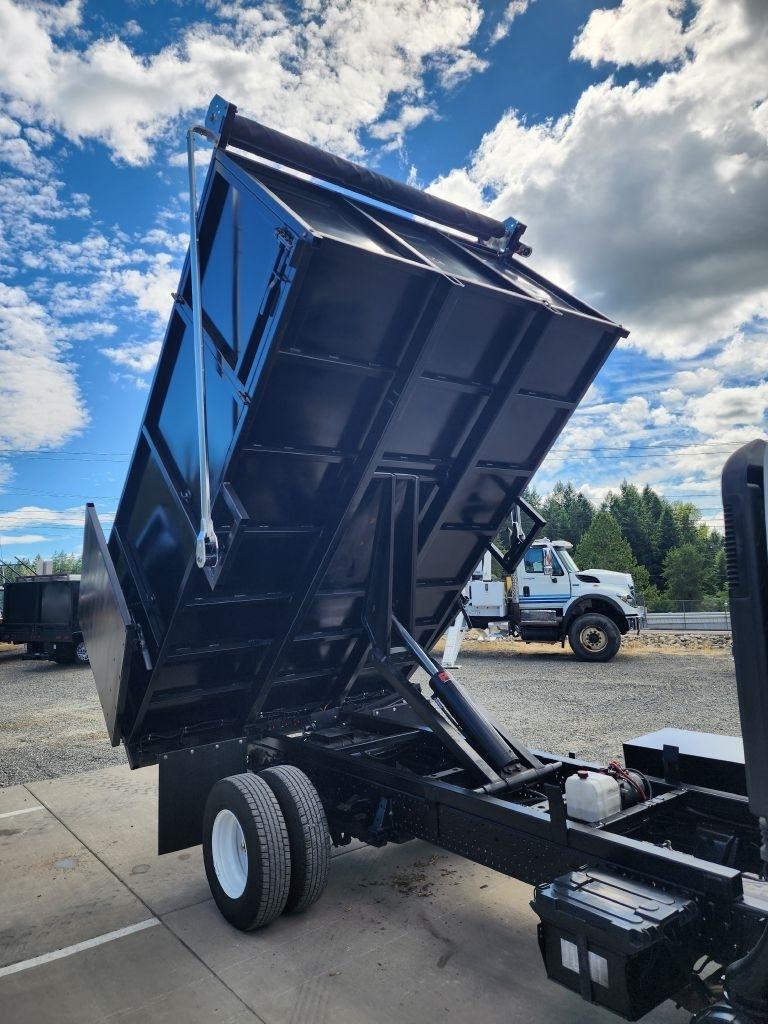 Isuzu NPR  2019