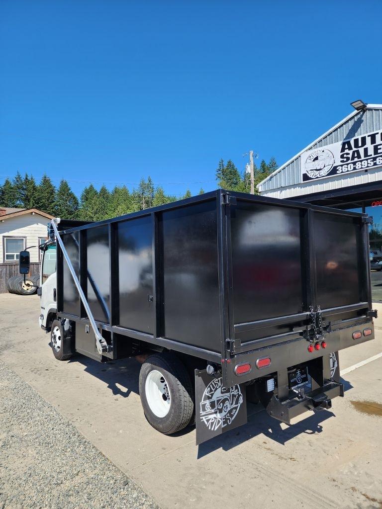 Isuzu NPR  2019