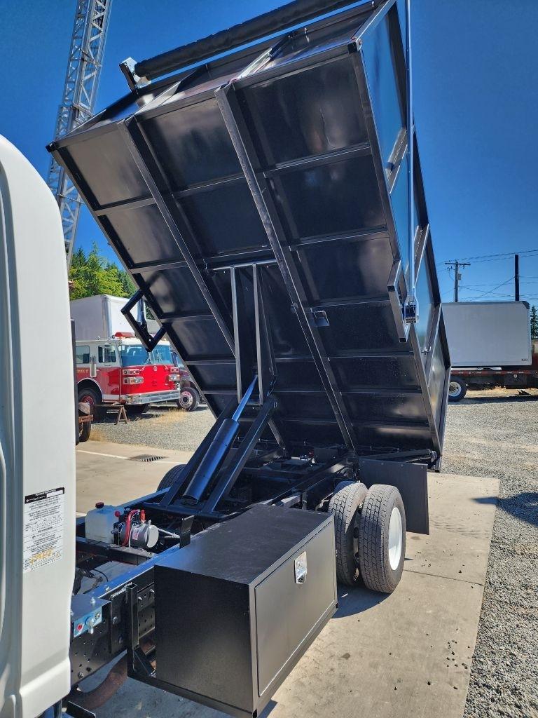 Isuzu NPR  2019