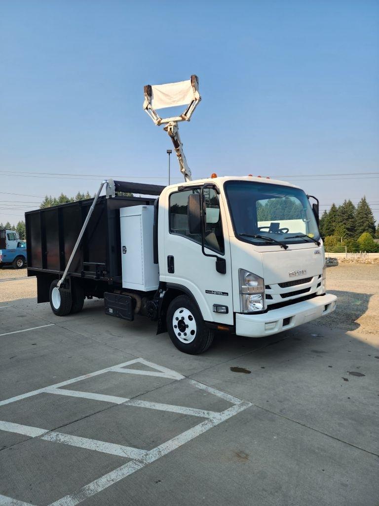 Isuzu NPR  2018