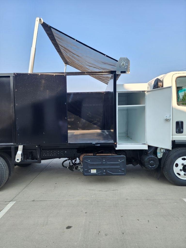 Isuzu NPR  2018