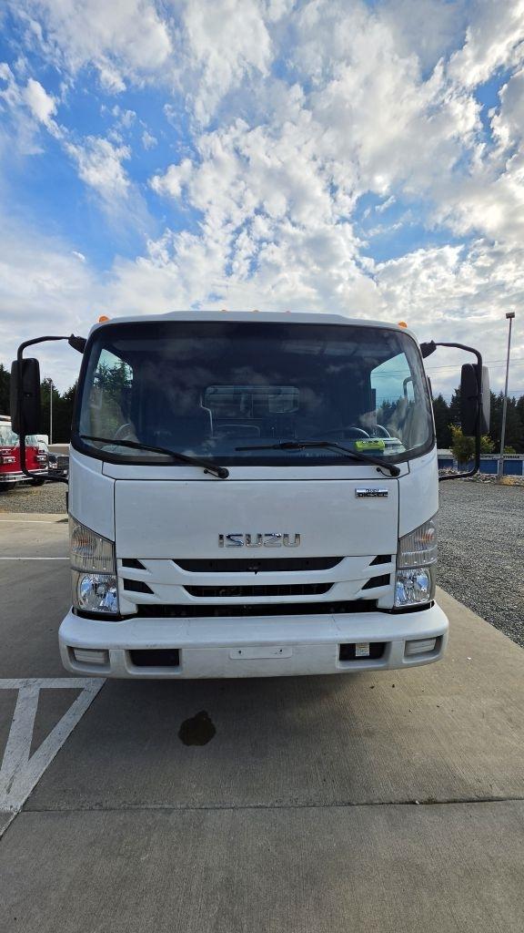 Isuzu NPR  2019
