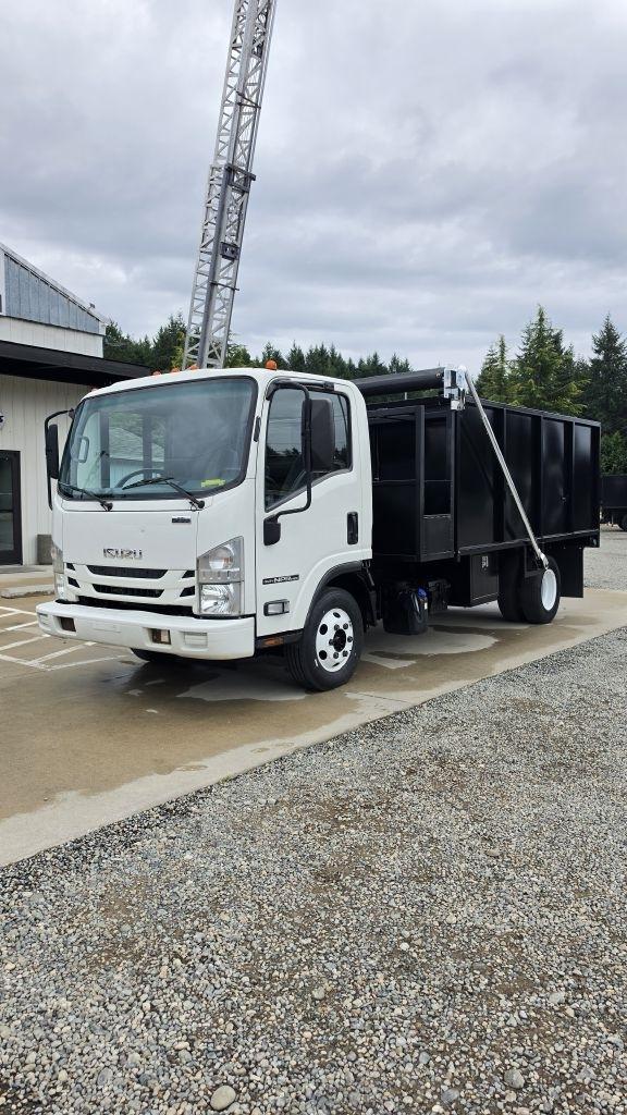 Isuzu NPR  2019