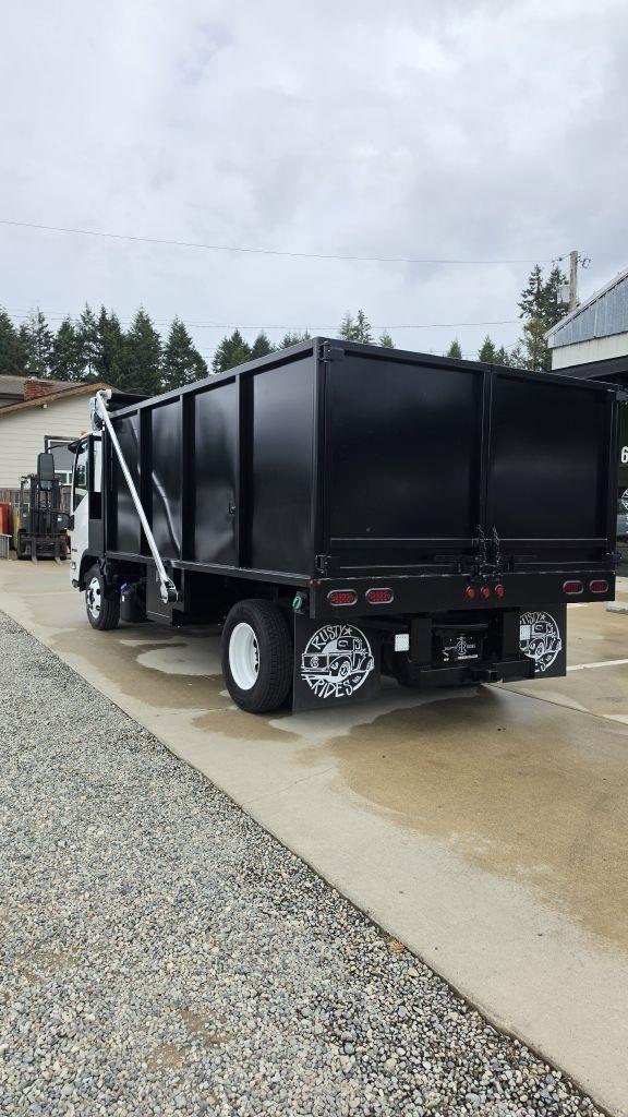 Isuzu NPR  2019